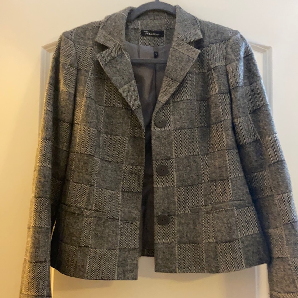 Grey blazer